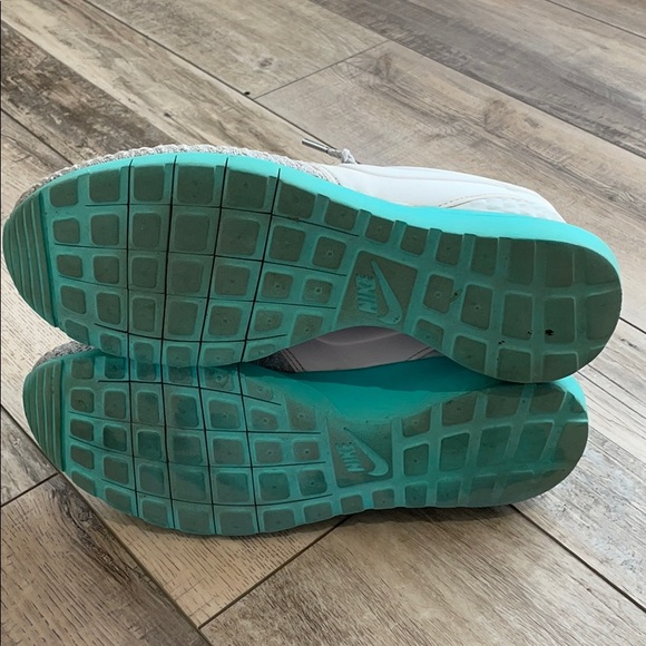 Nike Flyknit Rosche shoes platinum / calypso main image 6